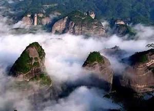 河南云台山火车休闲四日游（泉瀑峡景区、潭瀑峡景区、茱萸峰景区、红石峡景区）